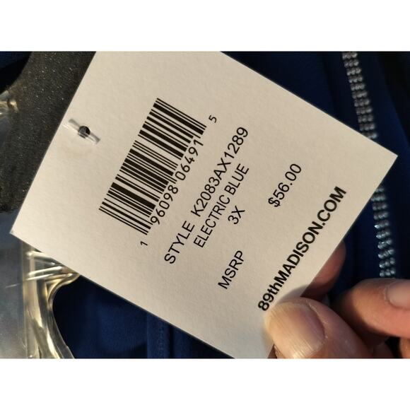 4352)89th&Madison Electric Blue Embellish Bateau Neck Short Sleeve Top Plus 3X - Picture 6 of 6